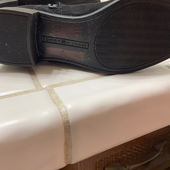 Excellent used Tommy Black Suede Ankle Boots - Picture 4 of 11